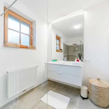 Apartment Haus Mit Donaublick, Terrasse Und Garten Duernstein