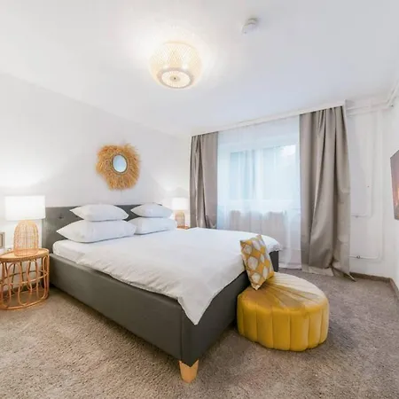 Haus Mit Donaublick, Terrasse Und Garten