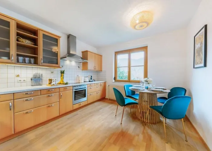 Apartment Haus Mit Donaublick, Terrasse Und Garten